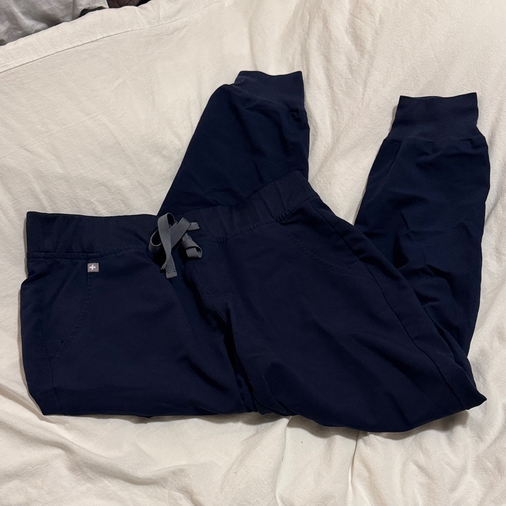 FIGS Zamora Navy Jogger Scrub Pants in MP